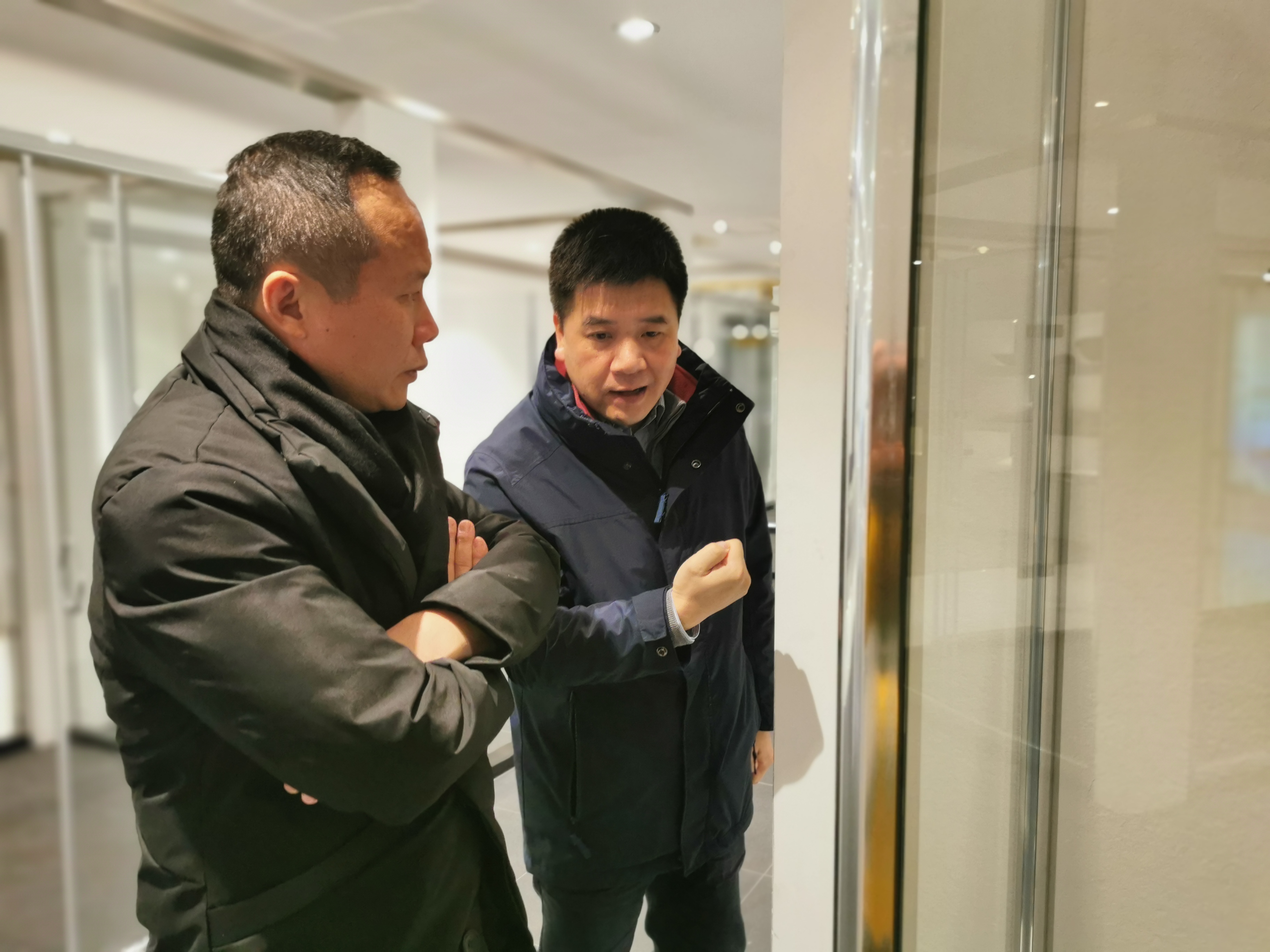 中装协领导考察BOET堡德卫浴(图2)